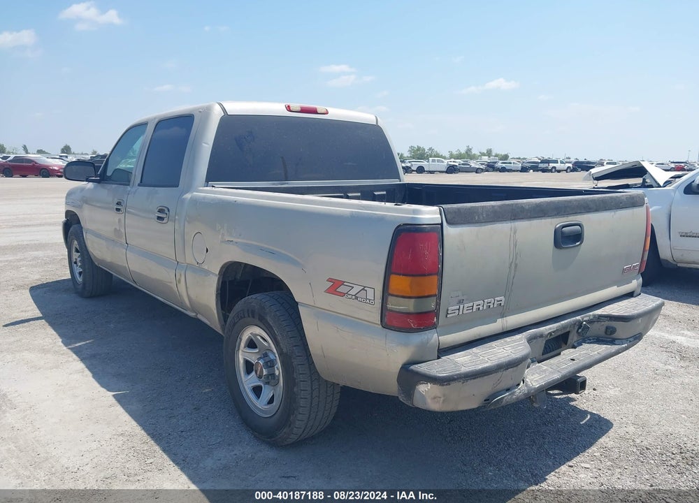 2005 GMC SIERRA 1500 SLE VIN: 2GTEK13T451121475