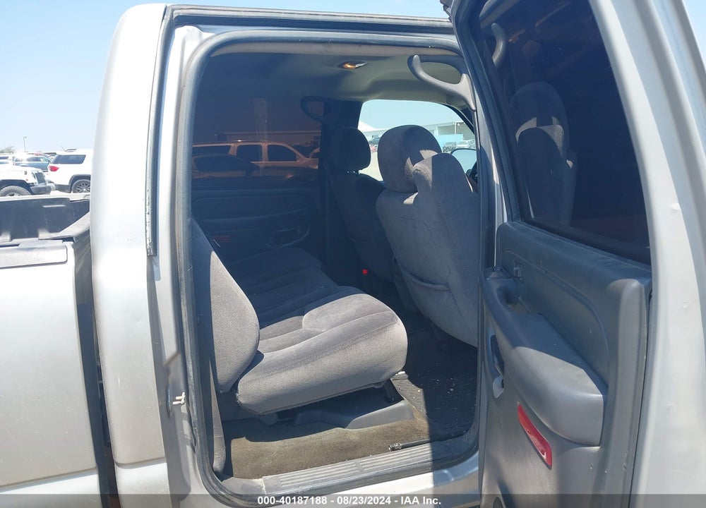2005 GMC SIERRA 1500 SLE VIN: 2GTEK13T451121475
