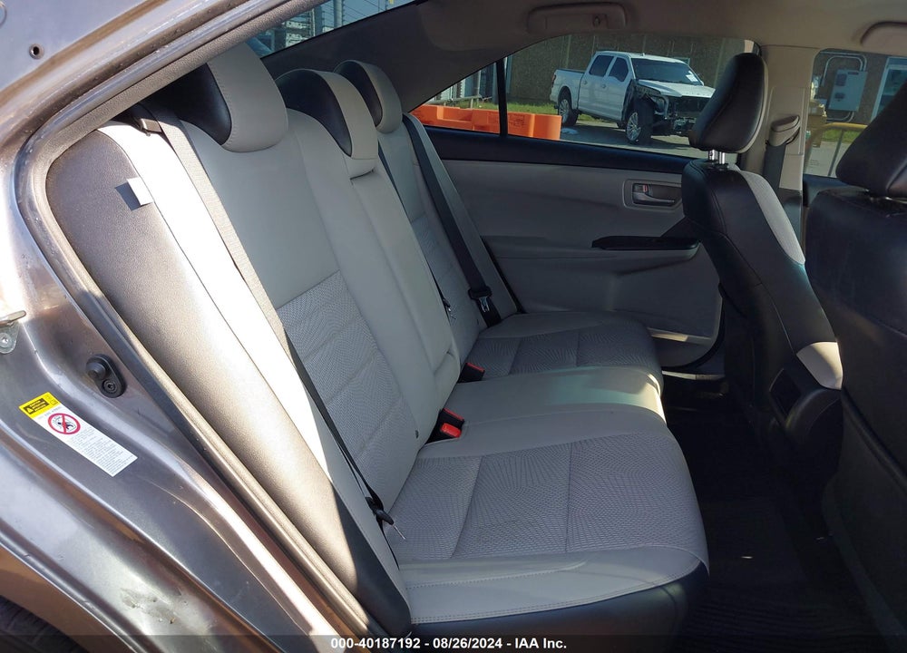 2017 TOYOTA CAMRY SE VIN: 4T1BF1FK0HU391303