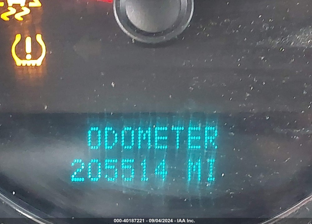 2007 CHEVROLET TAHOE LT VIN: 1GNFC130X7R250071