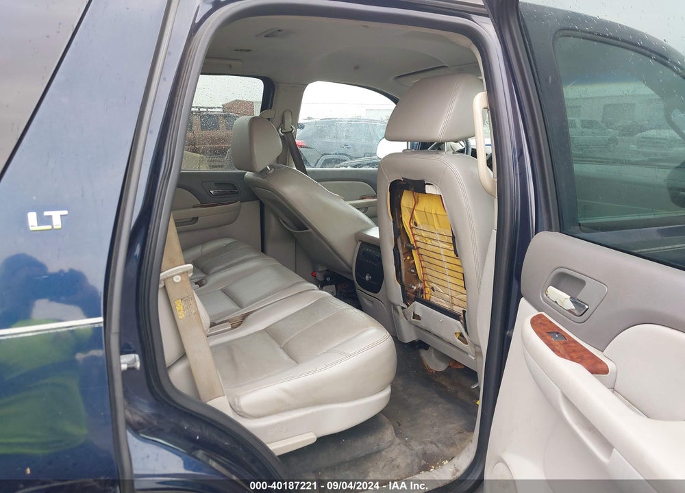 2007 CHEVROLET TAHOE LT VIN: 1GNFC130X7R250071