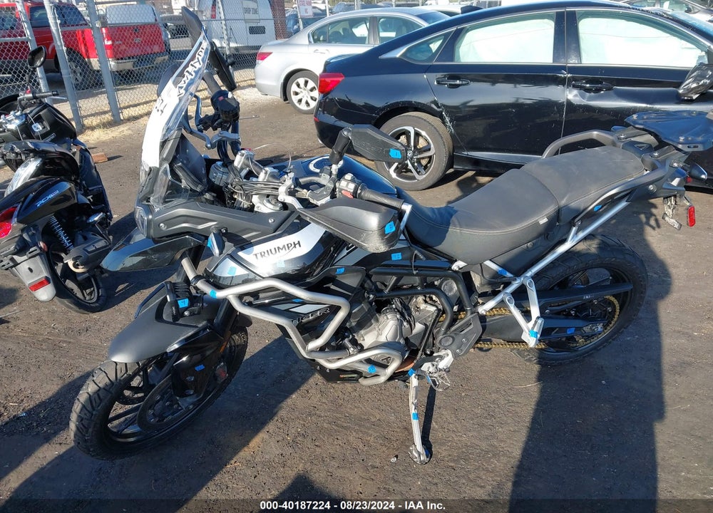 2022 TRIUMPH MOTORCYCLE TIGER 900 GT VIN: SMTE62DF3NTAW8138