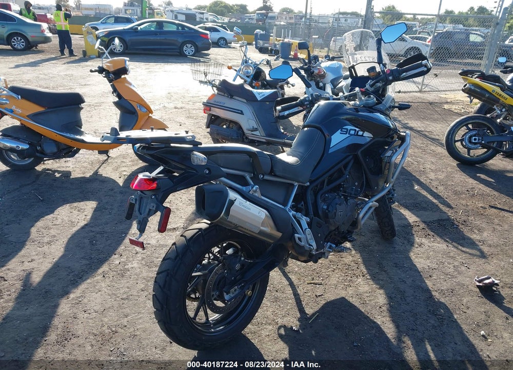 2022 TRIUMPH MOTORCYCLE TIGER 900 GT VIN: SMTE62DF3NTAW8138