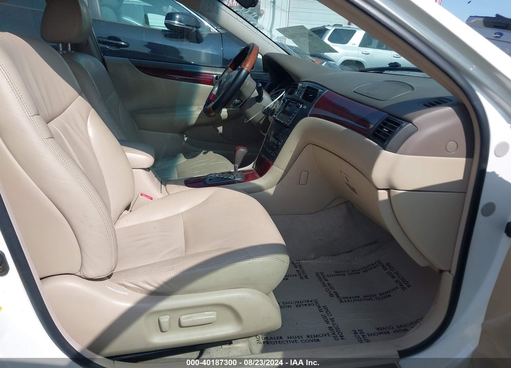 2003 LEXUS ES 300 VIN: JTHBF30G036014843