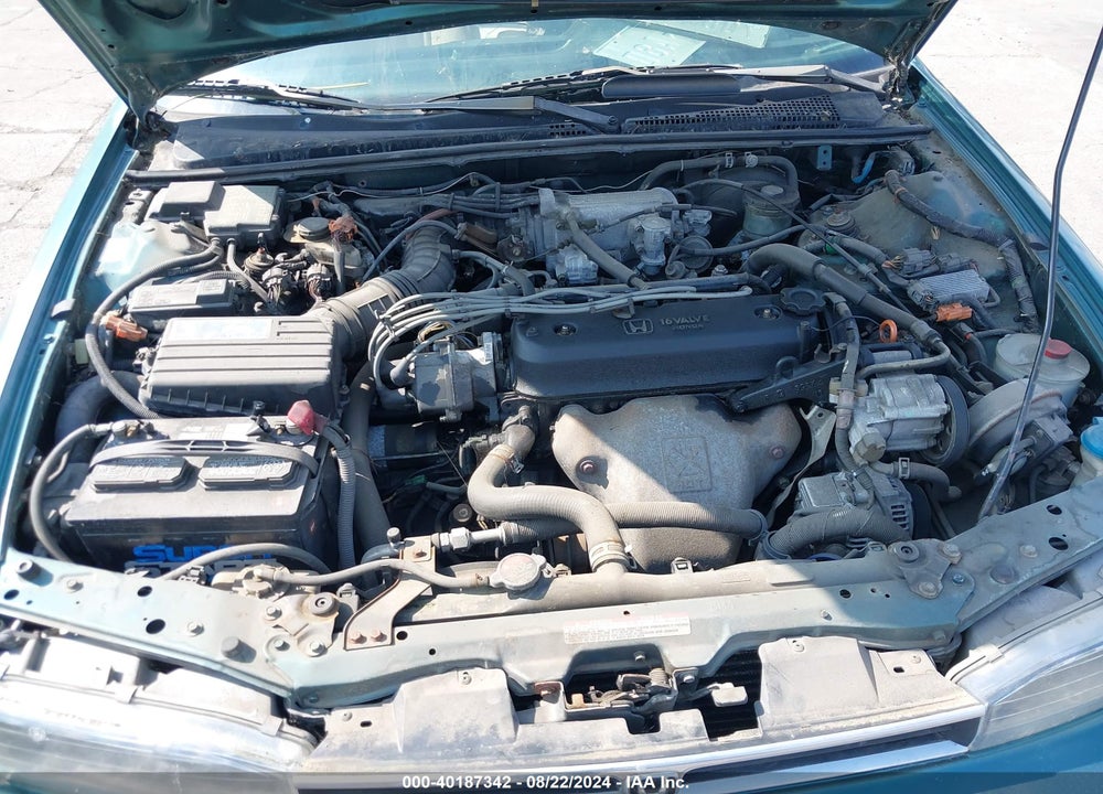 1992 HONDA ACCORD EX VIN: 1HGCB7272NA034731