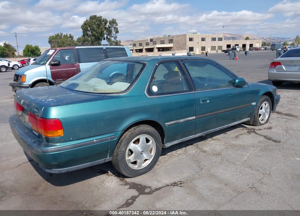 1992 HONDA ACCORD EX VIN: 1HGCB7272NA034731