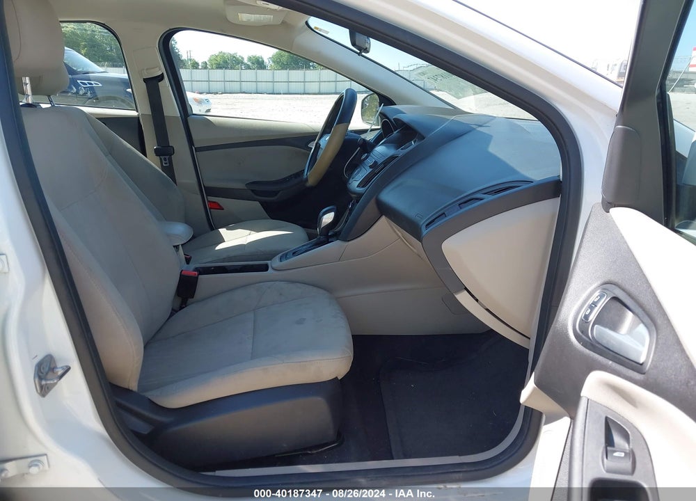 2018 FORD FOCUS SE VIN: 1FADP3F20JL234233
