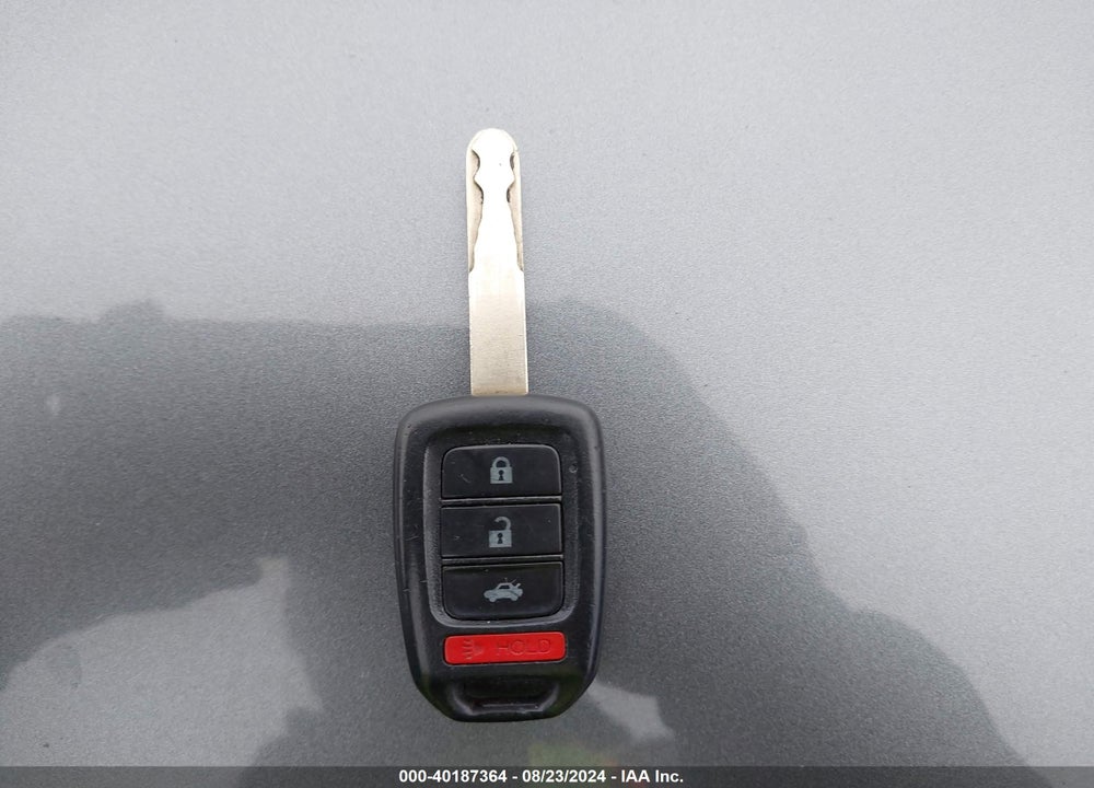 2018 HONDA CIVIC LX VIN: 2HGFC2E5XJH558390