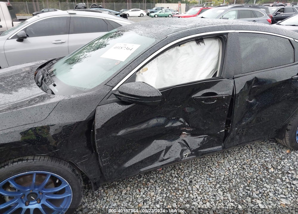 2018 HONDA CIVIC LX VIN: 2HGFC2E5XJH558390