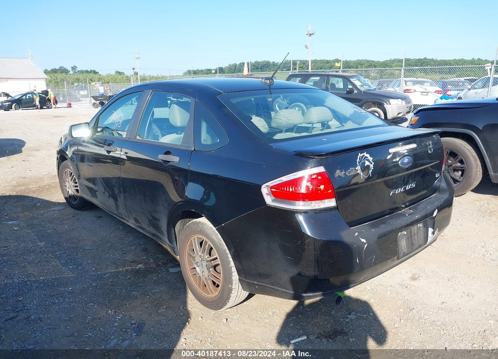 2011 FORD FOCUS SE VIN: 1FAHP3FN7BW168873