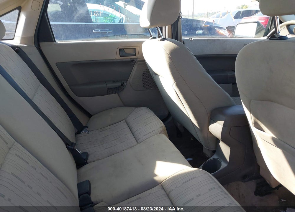 2011 FORD FOCUS SE VIN: 1FAHP3FN7BW168873