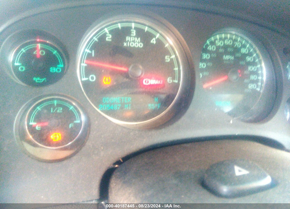 2011 CHEVROLET SUBURBAN 1500 LTZ VIN: 1GNSCKE06BR101960