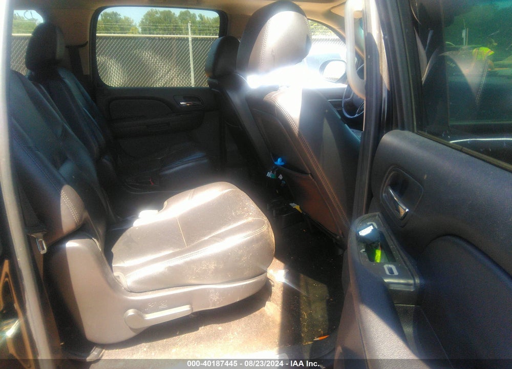 2011 CHEVROLET SUBURBAN 1500 LTZ VIN: 1GNSCKE06BR101960