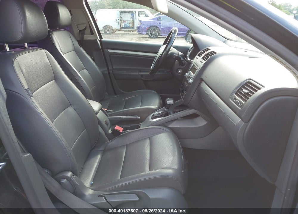 2008 VOLKSWAGEN JETTA SE/SEL VIN: 3VWRZ71K58M004086