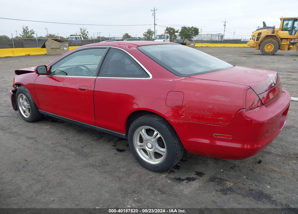 2000 HONDA ACCORD VIN: 1HGCG3266YA033068