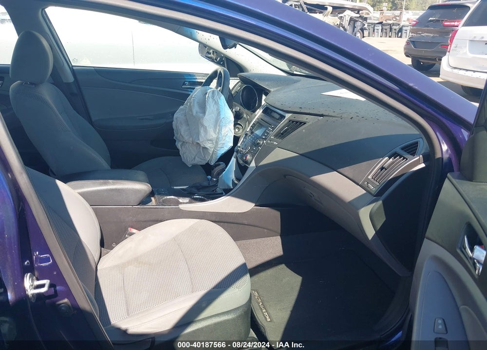 2013 HYUNDAI SONATA GLS VIN: 5NPEB4AC2DH539938