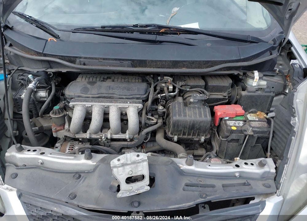 2013 HONDA FIT VIN: JHMGE8H39DC045406