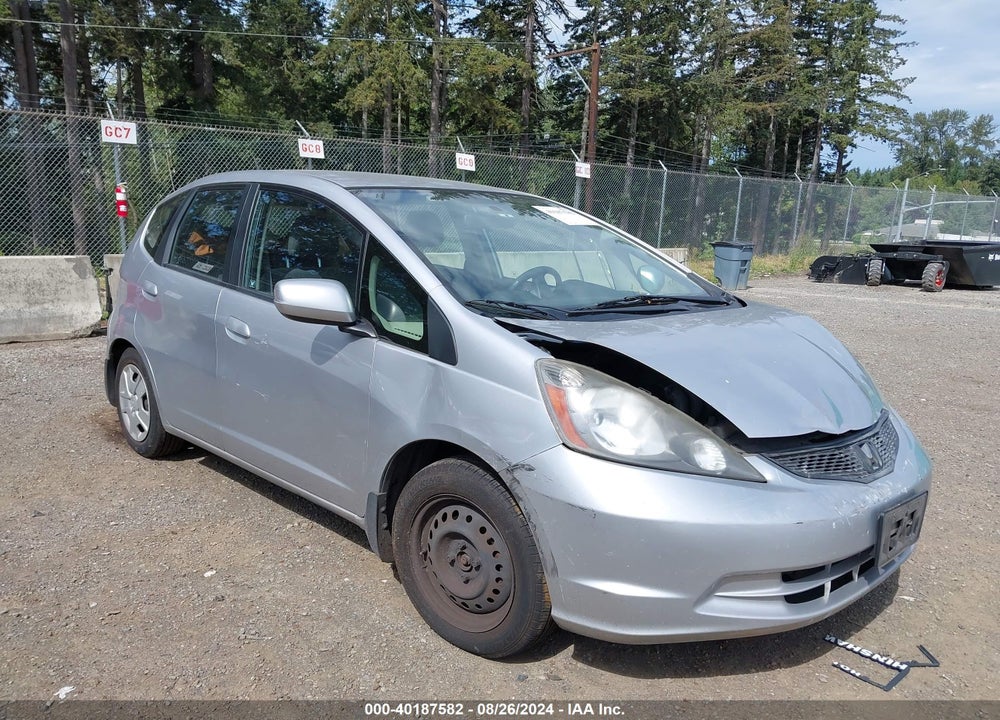 2013 HONDA FIT VIN: JHMGE8H39DC045406