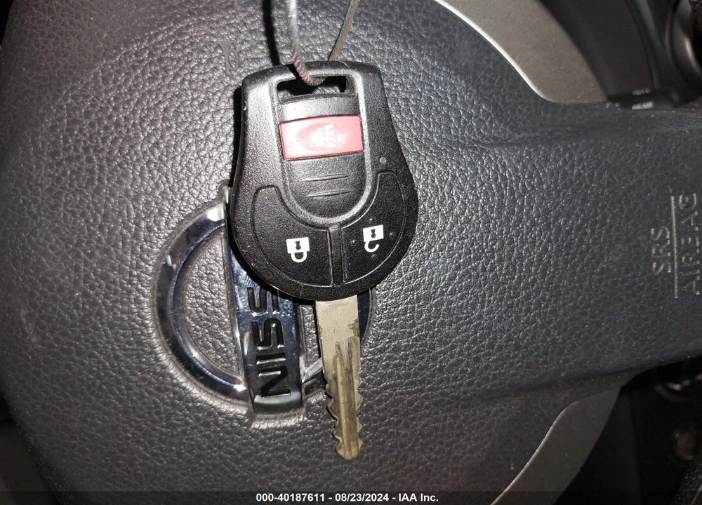 2013 NISSAN ROGUE S VIN: JN8AS5MV5DW108543
