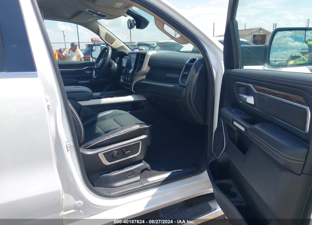 2019 RAM 1500 LAIE  4X2 5'7 BOX VIN: 1C6RREJTXKN604865