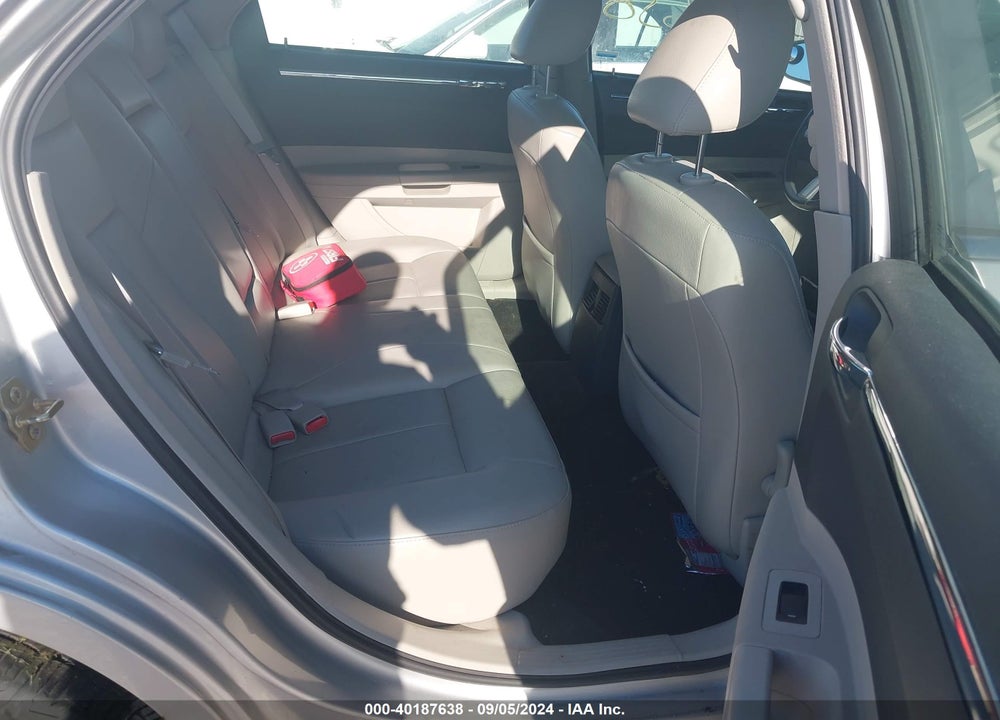2007 CHRYSLER 300 TOURING VIN: 2C3KK53G17H657778