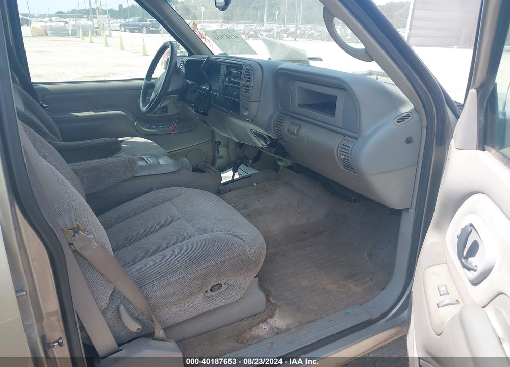 1999 CHEVROLET K2500 VIN: 1GCGK23R5XF017706