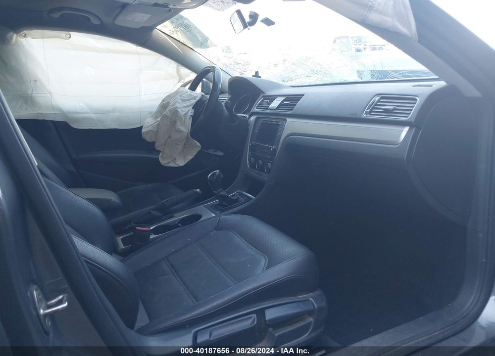 2019 VOLKSWAGEN PASSAT 2.0T WOLFSBURG EDITION VIN: 1VWLA7A33KC001055