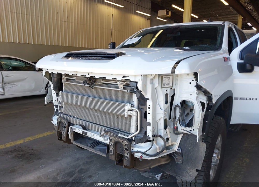 2024 CHEVROLET SILVERADO 3500HD LT VIN: 1GC4YTEY7RF103923