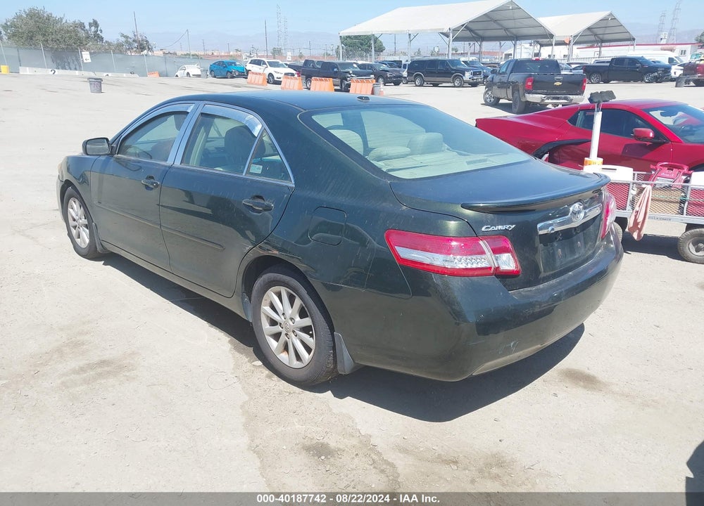 2011 TOYOTA CAMRY XLE VIN: 4T1BF3EKXBU720366
