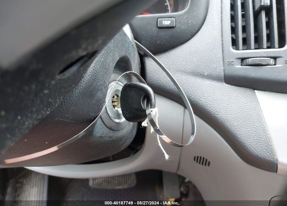 2010 HYUNDAI ELANTRA GLS VIN: KMHDU4AD9AU931178