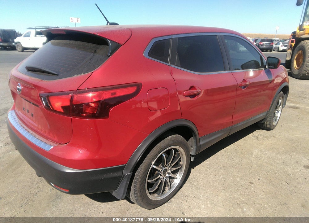 2018 NISSAN ROGUE SPORT S VIN: JN1BJ1CPXJW164779