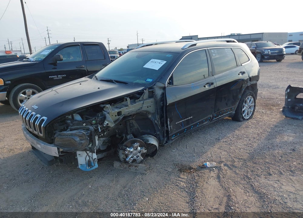 2017 JEEP CHEROKEE LATITUDE FWD VIN: 1C4PJLCS0HW586508