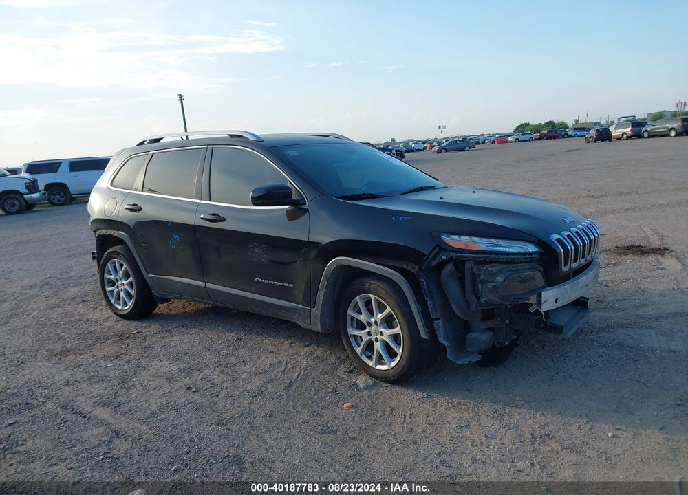 2017 JEEP CHEROKEE LATITUDE FWD VIN: 1C4PJLCS0HW586508