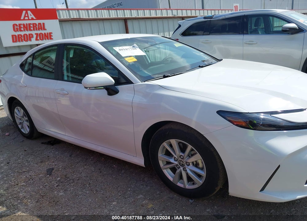2025 TOYOTA CAMRY LE VIN: 4T1DAACK5SU022536