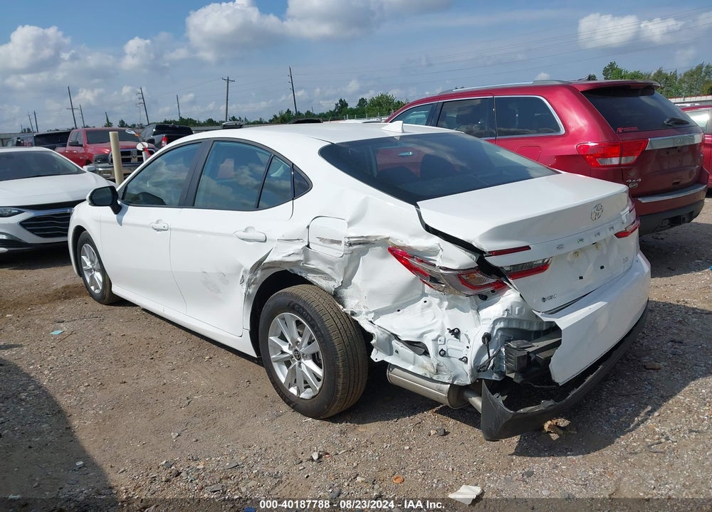 2025 TOYOTA CAMRY LE VIN: 4T1DAACK5SU022536