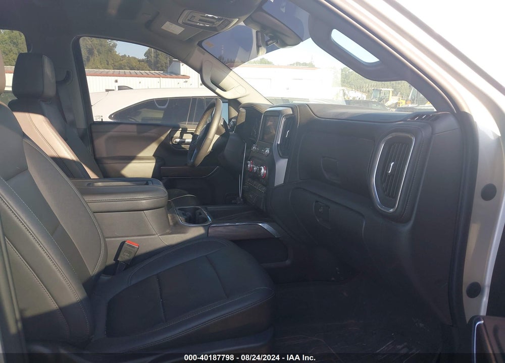2022 GMC SIERRA 1500 LIMITED 4WD SHORT BOX SLT VIN: 3GTU9DET3NG181650