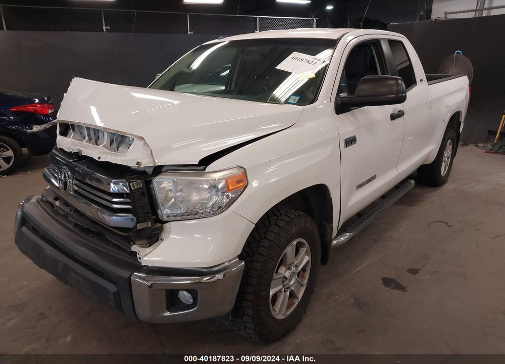 2017 TOYOTA TUNDRA SR5 5.7L V8 VIN: 5TFUY5F14HX624703