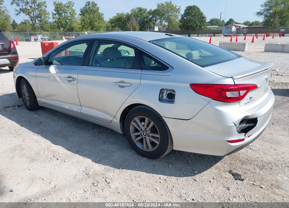 2015 HYUNDAI SONATA SE VIN: 5NPE24AF6FH058037