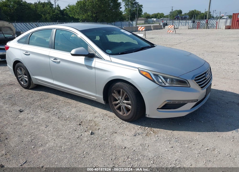 2015 HYUNDAI SONATA SE VIN: 5NPE24AF6FH058037