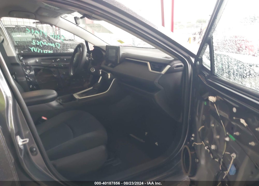 2019 TOYOTA RAV4 LE VIN: 2T3H1RFV3KW042121