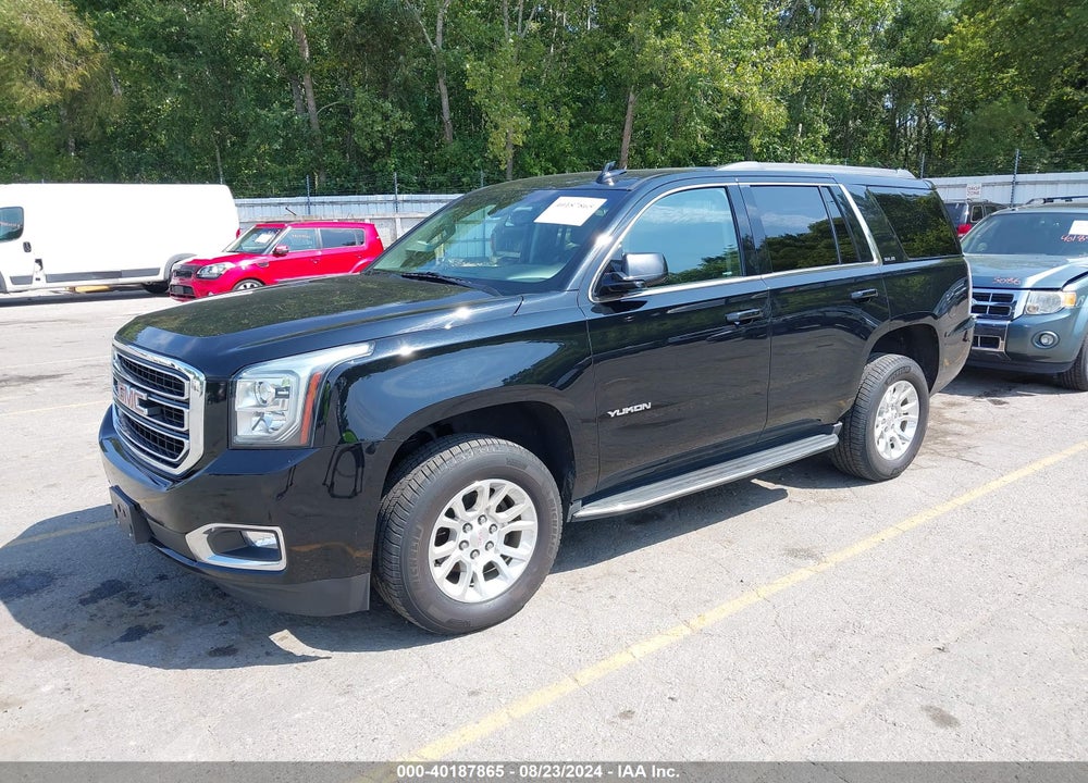 2017 GMC YUKON SLE VIN: 1GKS2AKC0HR117833