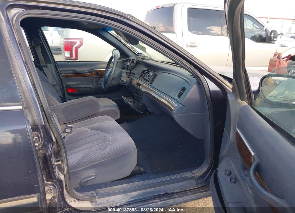 1999 MERCURY GRAND MARQUIS GS VIN: 2MEFM74W0XX659583
