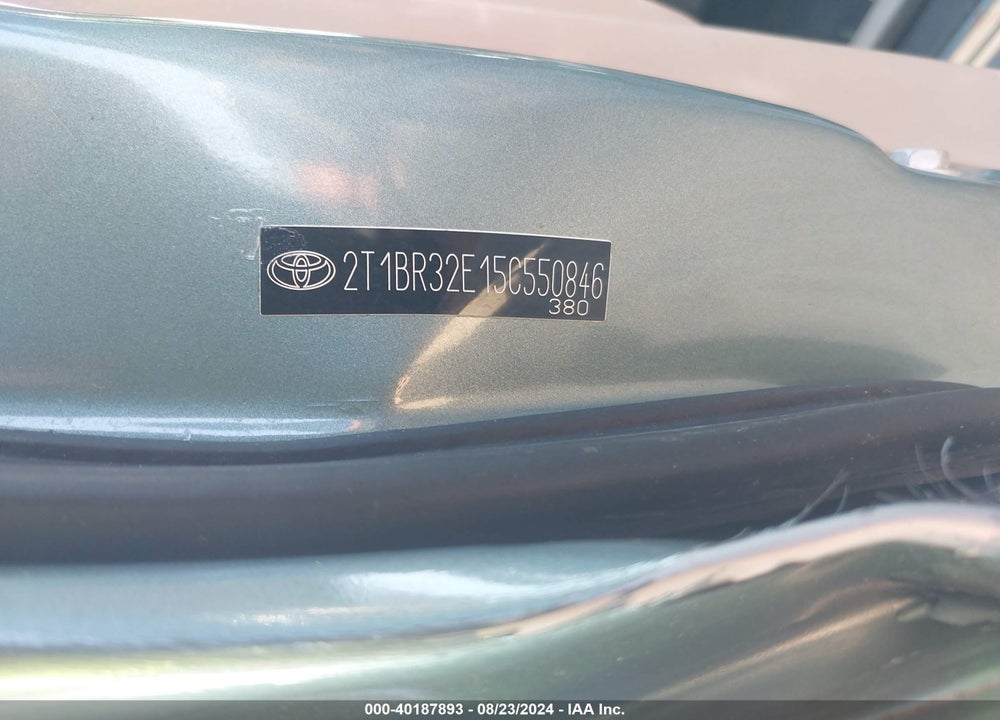 2005 TOYOTA COROLLA CE VIN: 2T1BR32E15C550846
