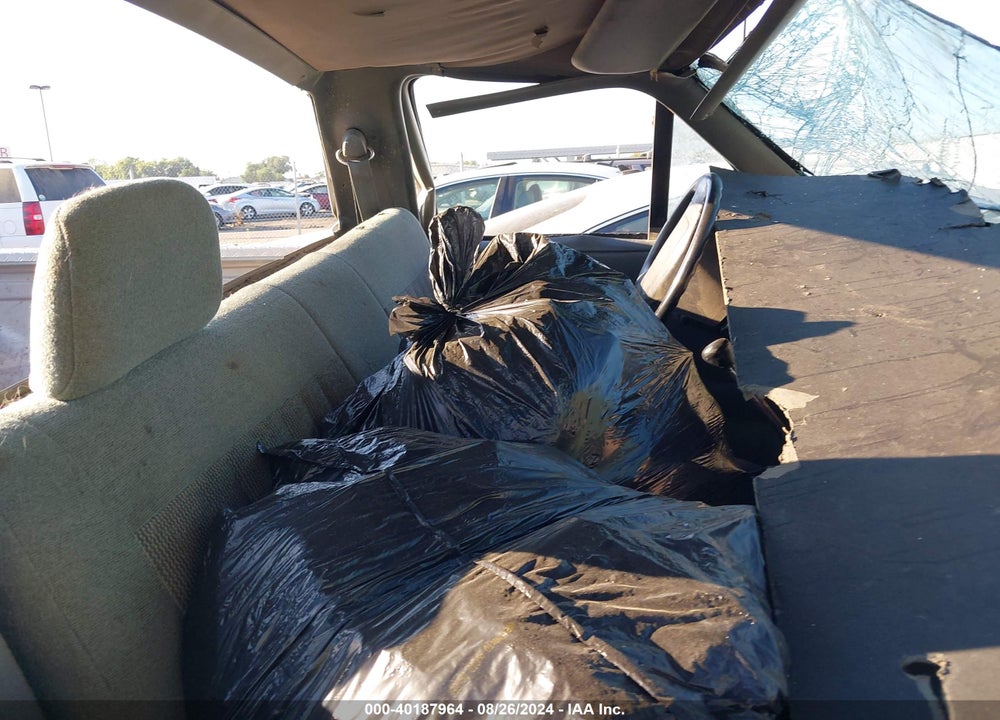 1993 FORD F150 VIN: 2FTDF15Y1PCA91996