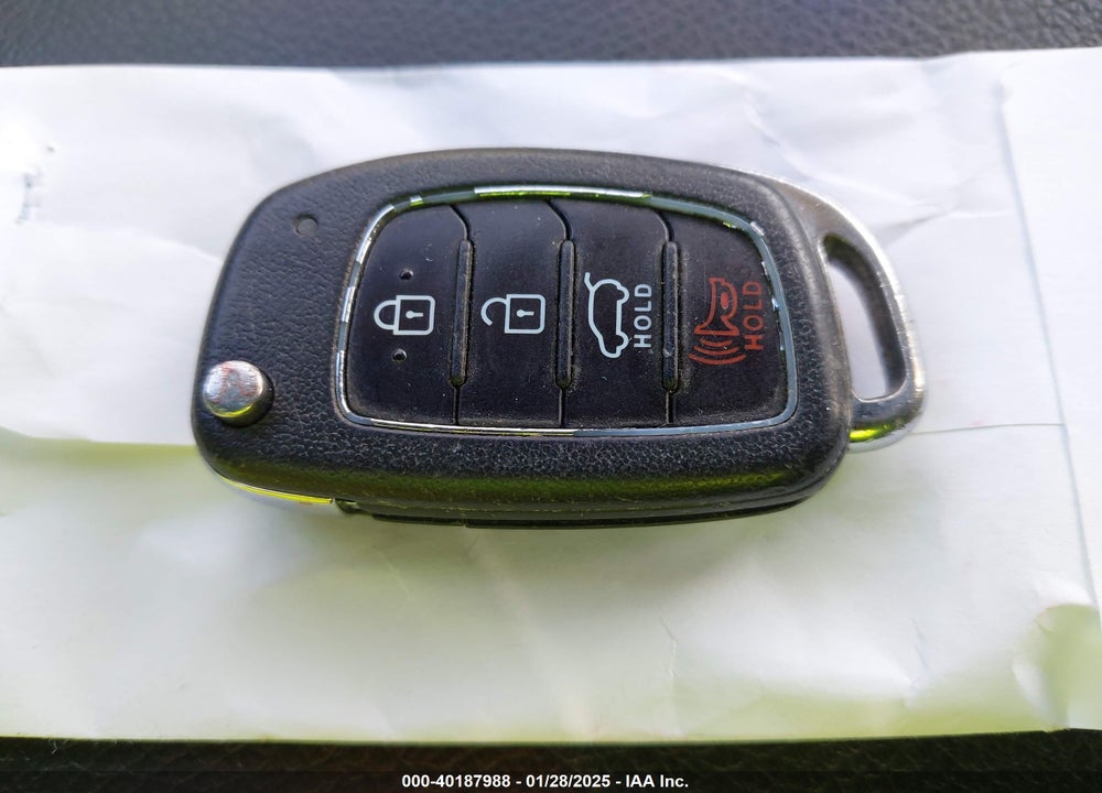 2019 HYUNDAI TUCSON SE VIN: KM8J2CA41KU893790