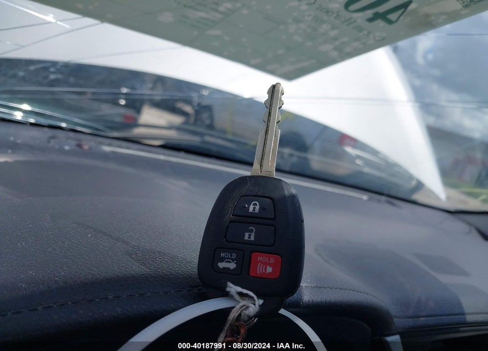 2019 TOYOTA COROLLA VIN: 2T1BURHE0KC167033