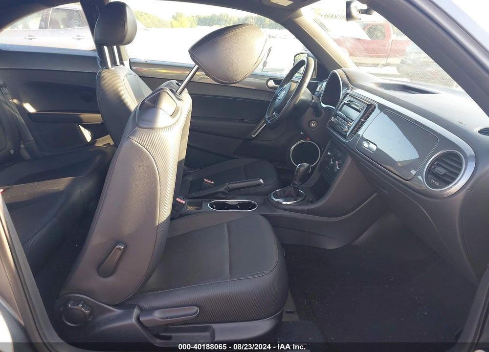 2012 VOLKSWAGEN BEETLE 2.5L VIN: 3VWJP7AT6CM659622