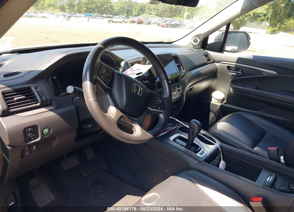 2019 HONDA PILOT EX-L VIN: 5FNYF6H46KB090531