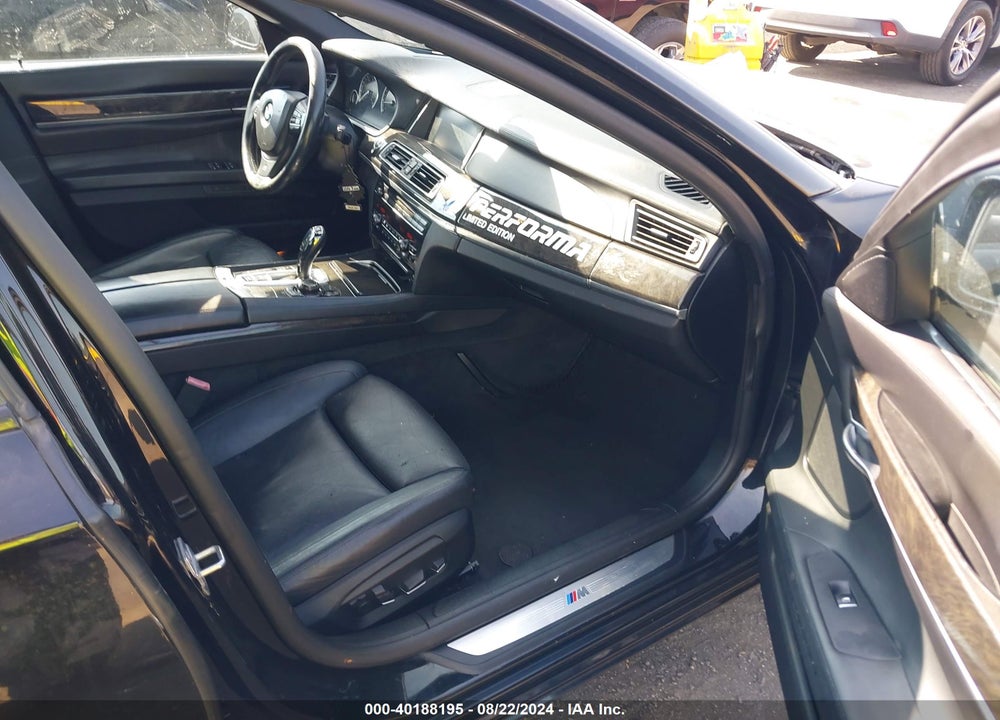 2013 BMW 750LI VIN: WBAYE8C5XDD132902