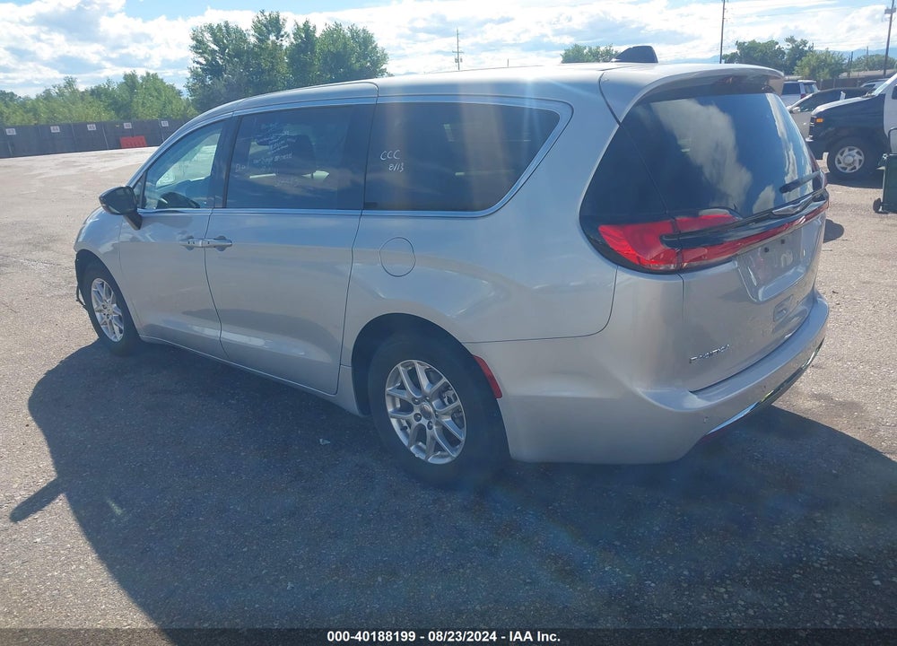 2024 CHRYSLER PACIFICA TOURING L VIN: 2C4RC1BGXRR146178